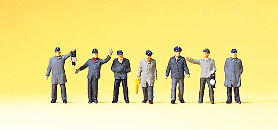 Railway yard workers<br /><a href='images/pictures/Preiser/75034.jpg' target='_blank'>Full size image</a>